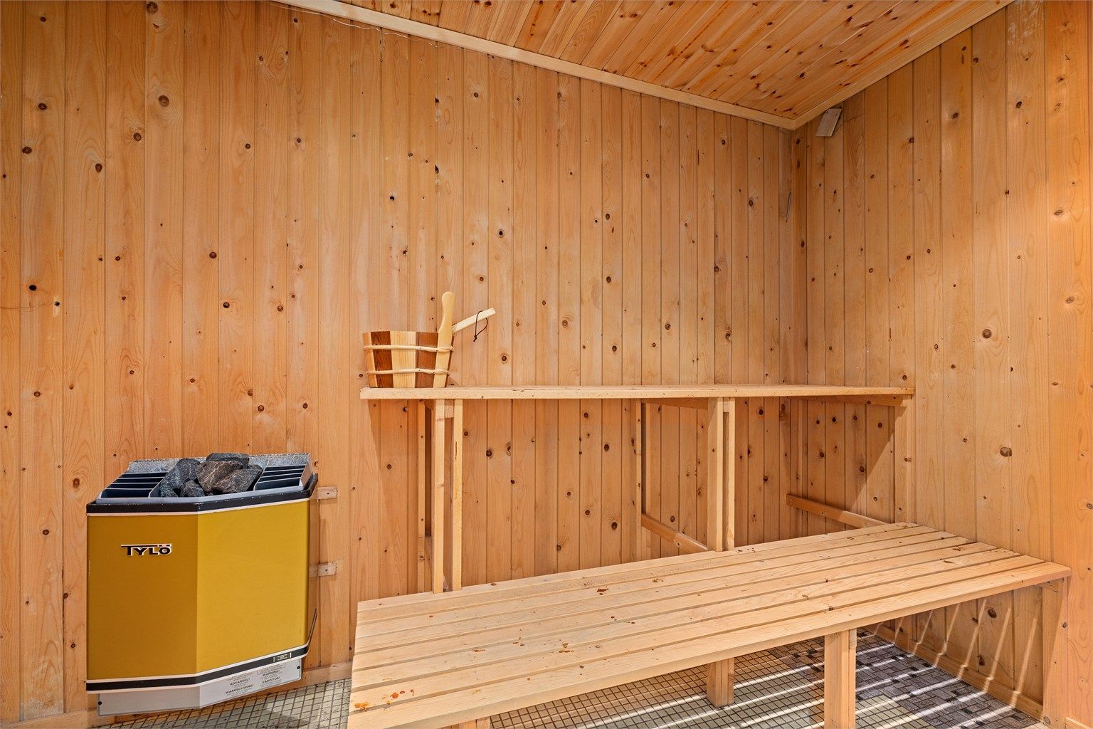 Badstuen er god å ha etter en lang skitur i marka