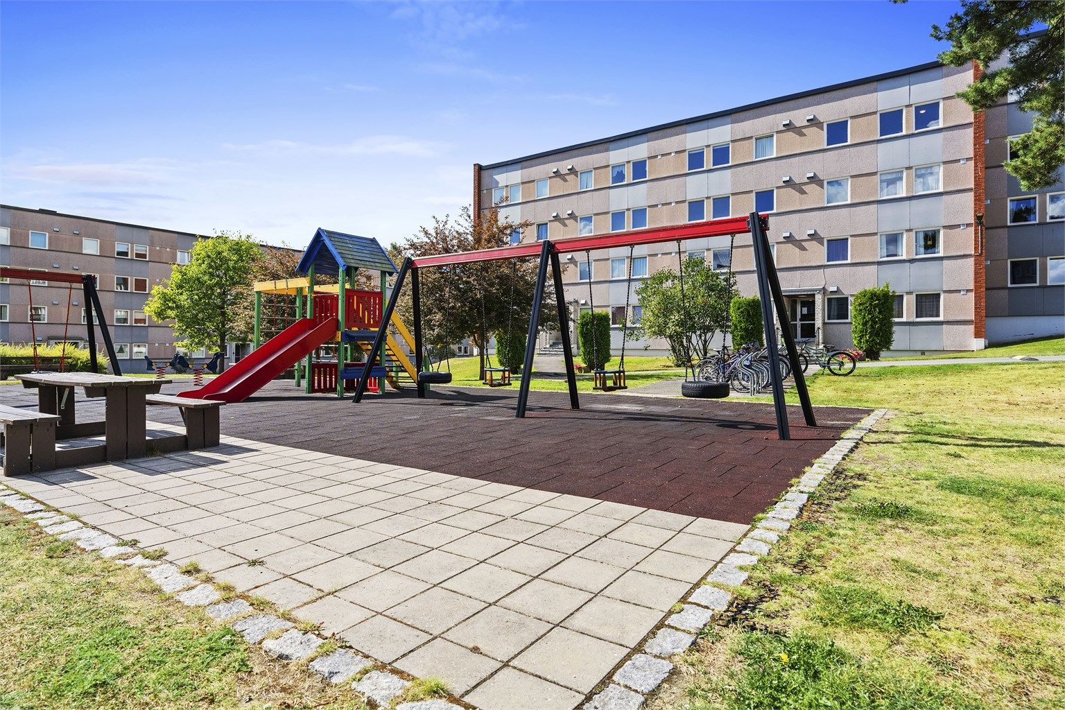 Pent opparbeidet fellesområde. 