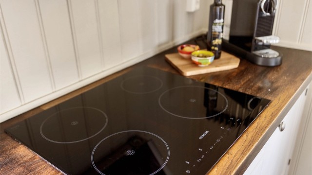 Kjøkkenet er funksjonelt og praktisk med moderne løsninger som effektiviserer matlagingen.
