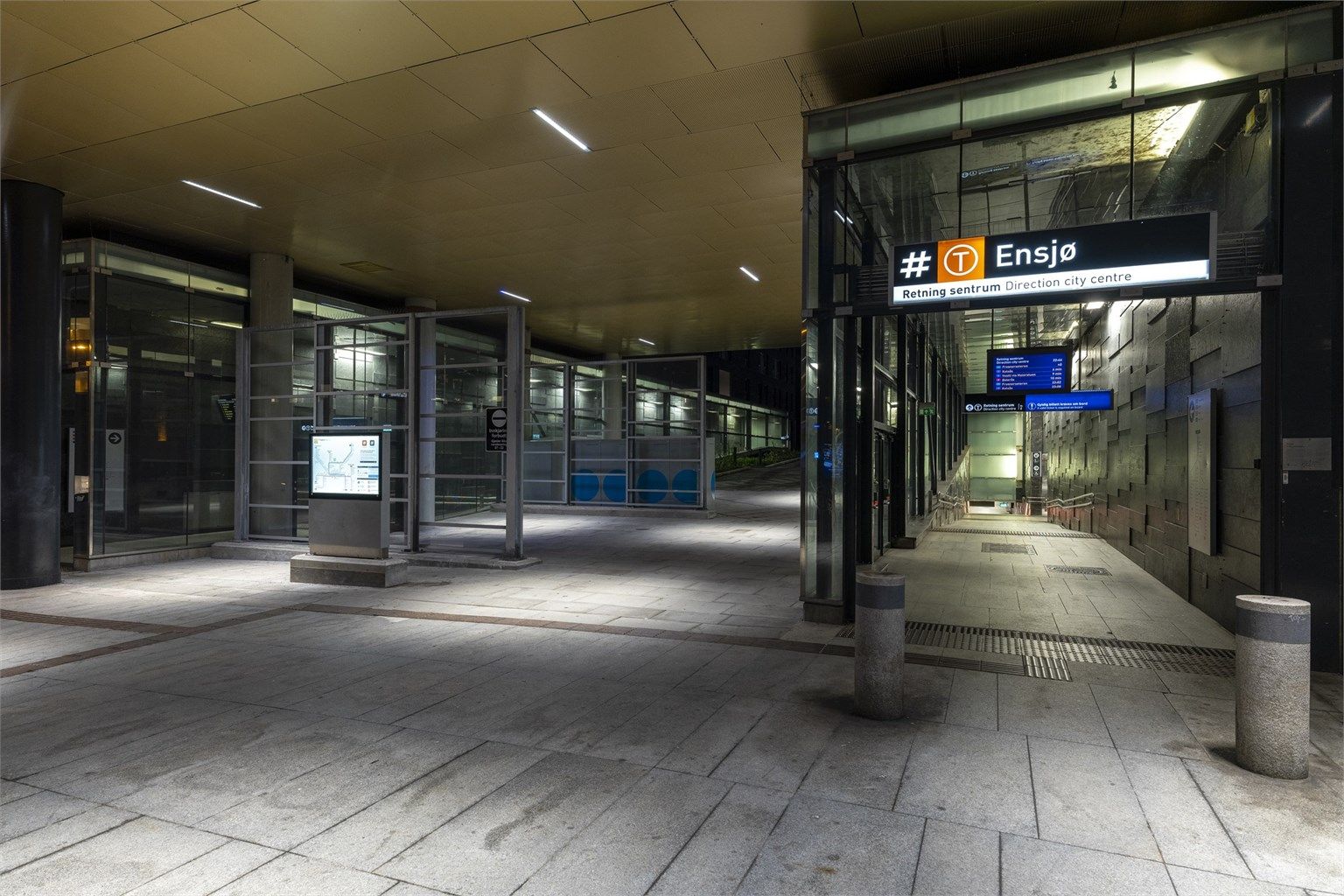 T-banen finner du bokstavelig talt rett utenfor døren