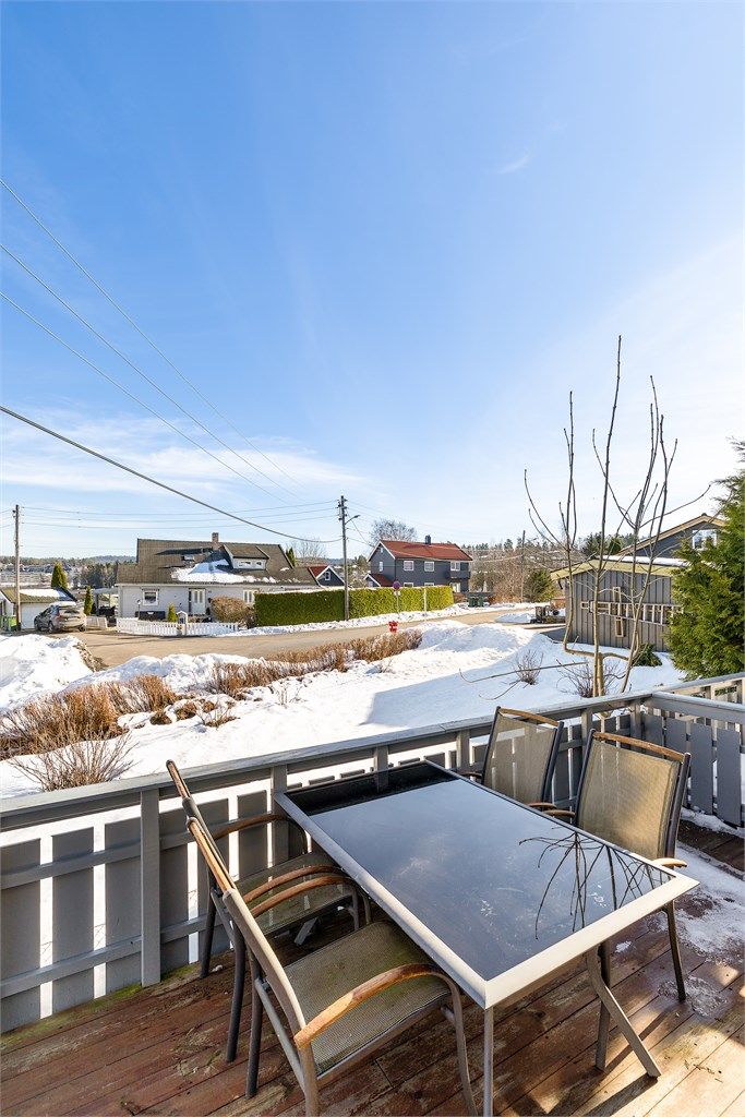 Rolig og fredlig med utsikt utover nabolaget.