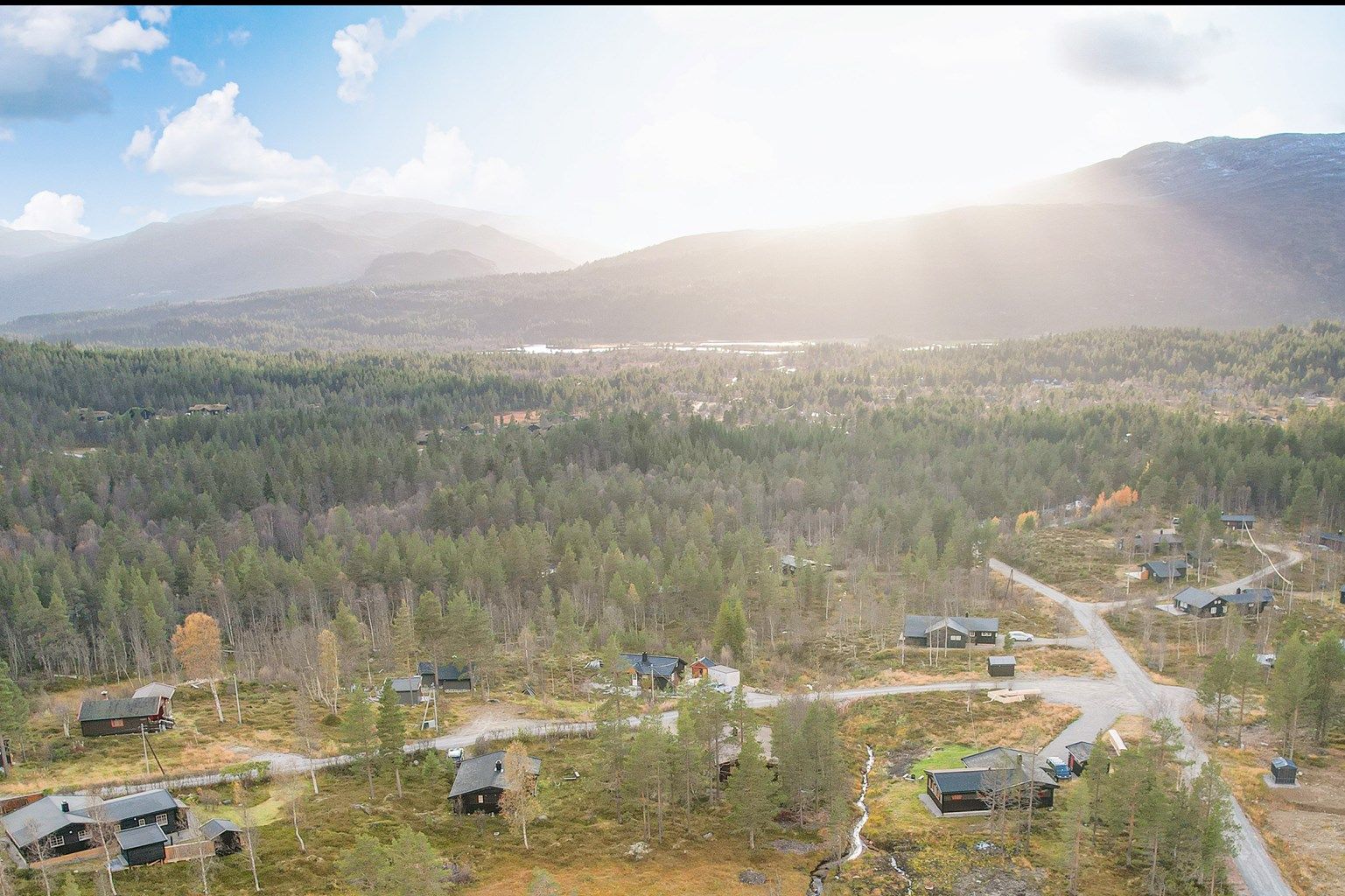 Utsikten mot Svånuten. Solrik beliggenhet.