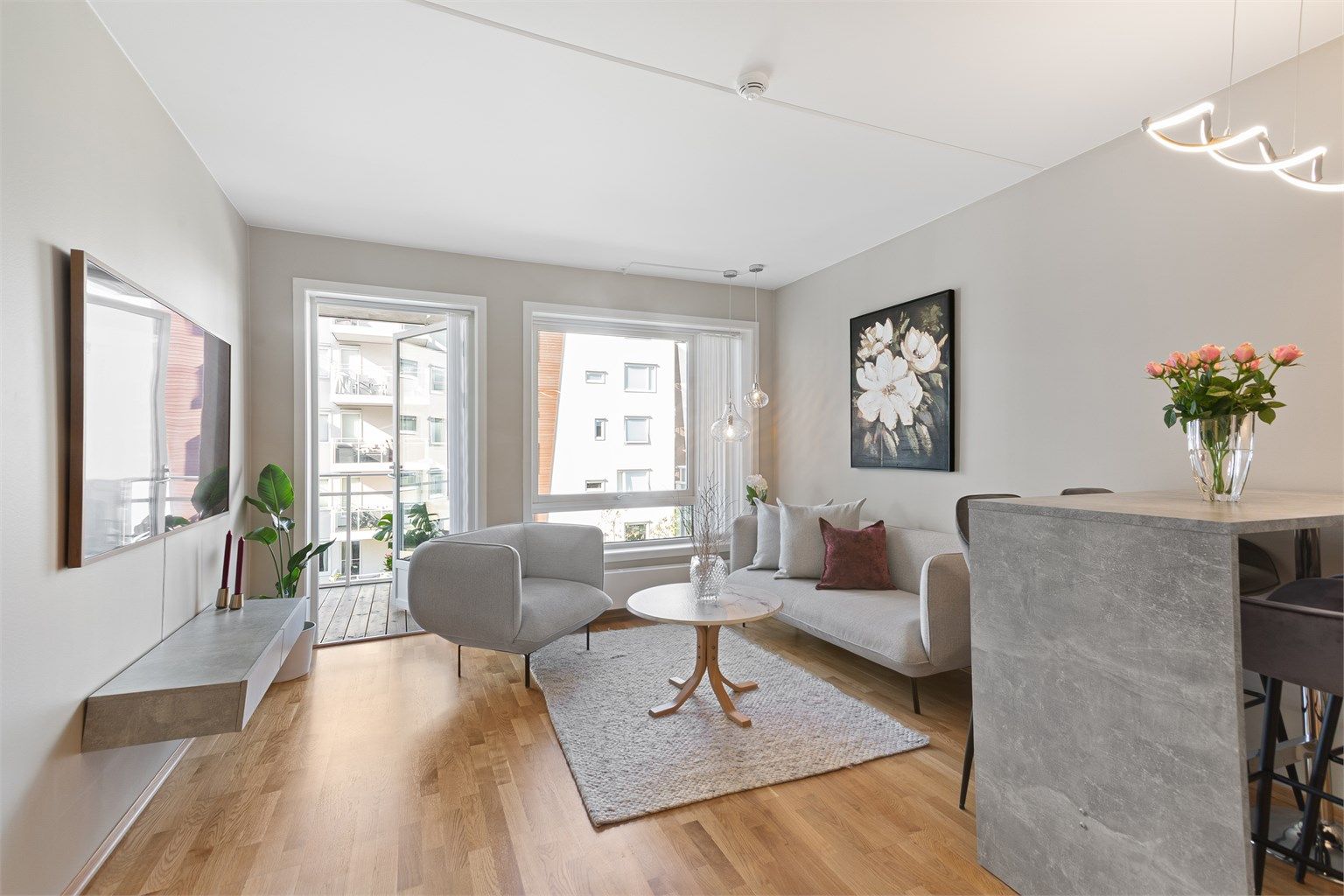 Stue med utgang til balkong 