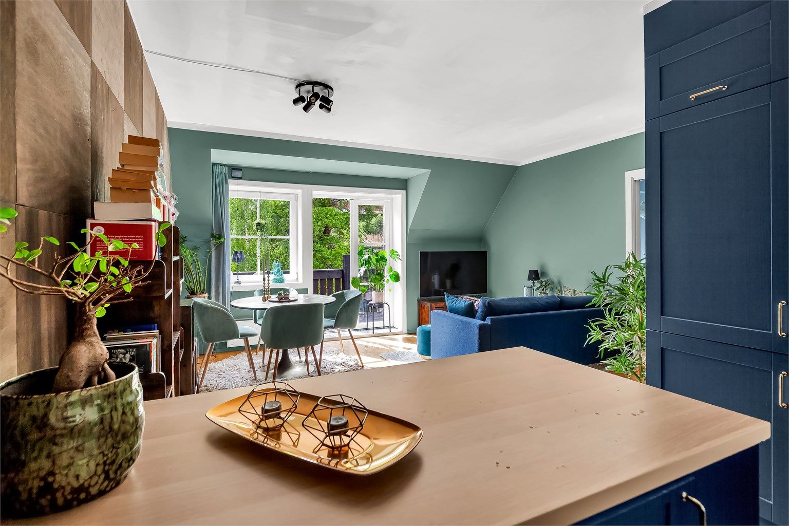 Eiendomsmegler Sarvajuthan Mahalingam v/Krogsveen har gleden av å presentere Stabellsgate 10B! 