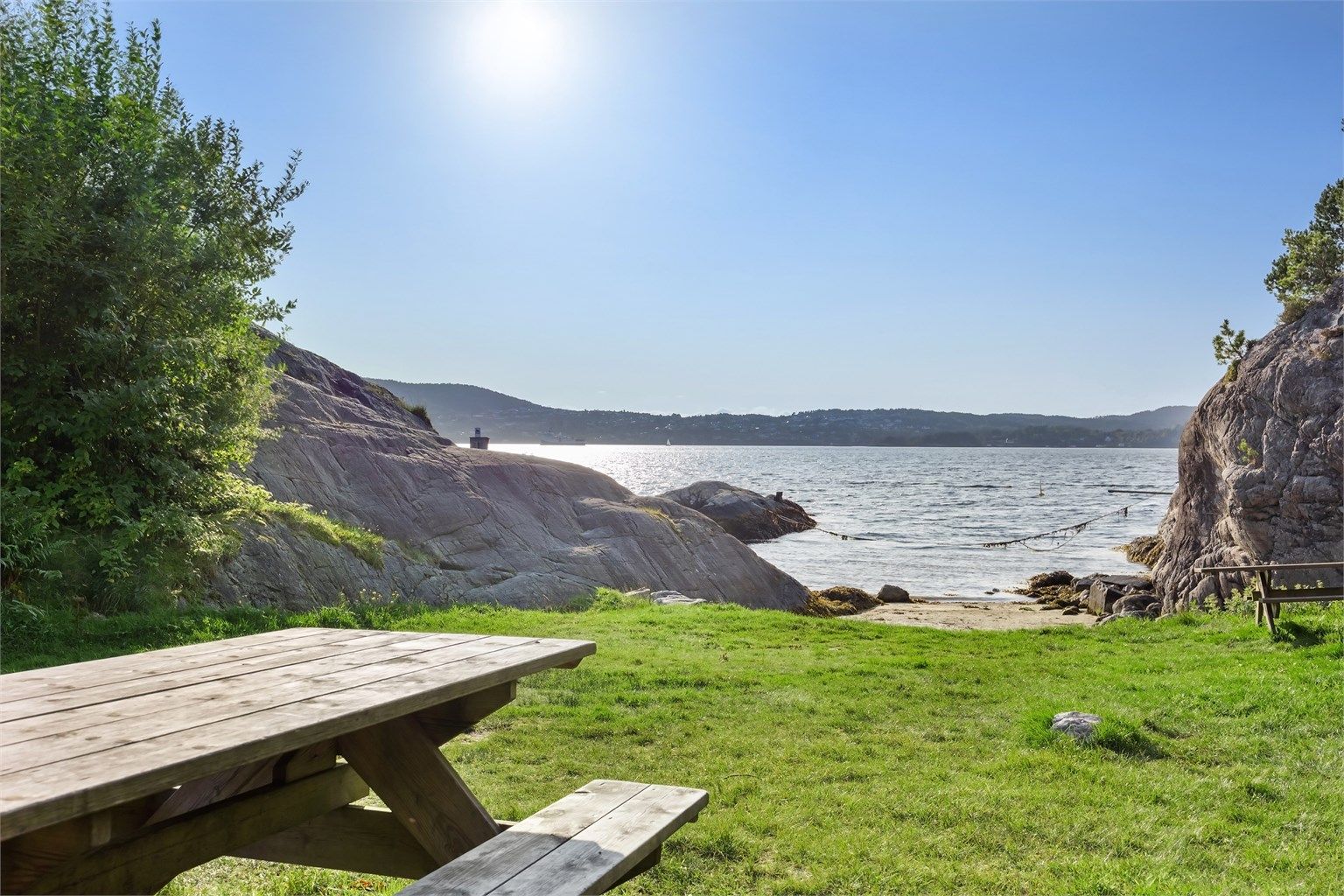 På Våganeset finner man både badeplass og marinaanlegg.