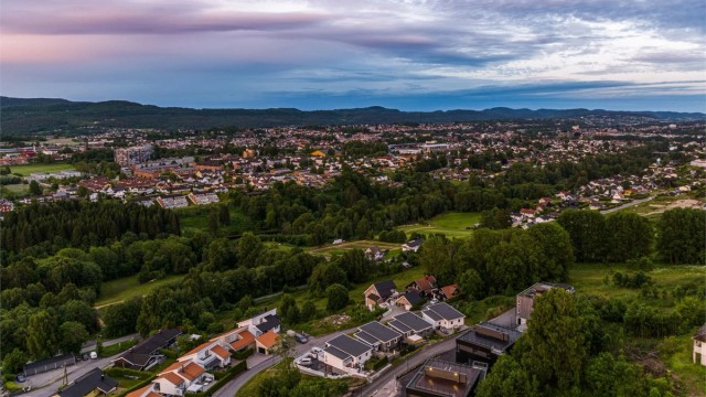 Flyfoto over nabolaget.
