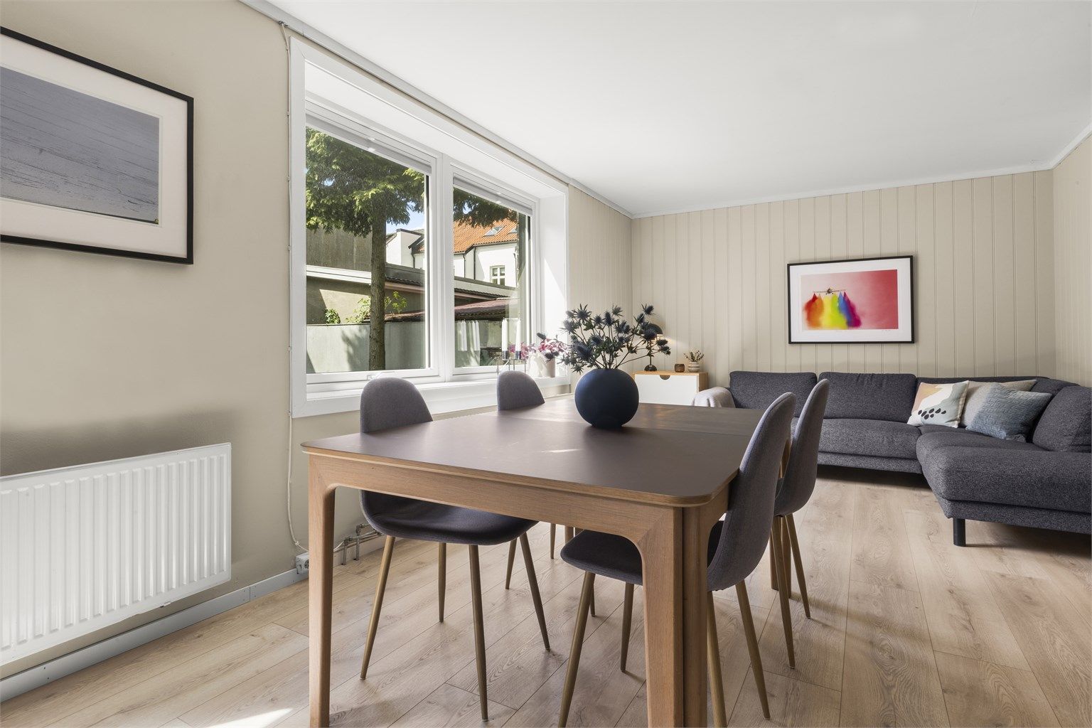 Oppvarming med radiatorer i begge etasjer