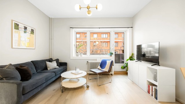 Velkommen til Bentsebrugata 23C! Presentert av Sara Marie Zachariassen Østbye v/ Eiendomsmegler Krogsveen. Foto: Marit Andersen.