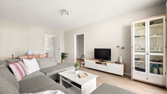 TV/internett og oppvarming via radiatorer er inkludert i felleskostnadene.