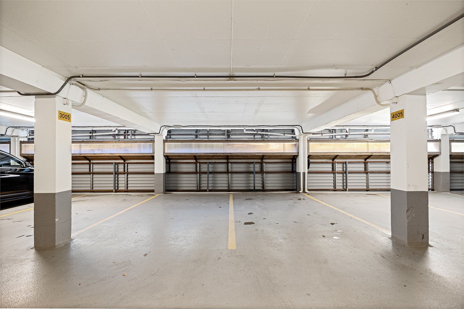 Garasjeplass medfølger boligen (plass nr 3005) 