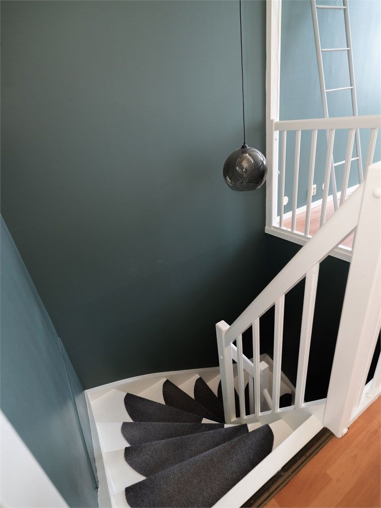 Velkommen opp i 2. etg. Vegger malt senere tid.