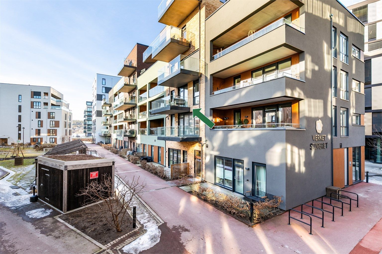 Leiligheten er i sin helhet orientert i sydlig retning og inn mot Torget - Støperiets fine gårdsrom.
Fotograf; Børge Oppegård.