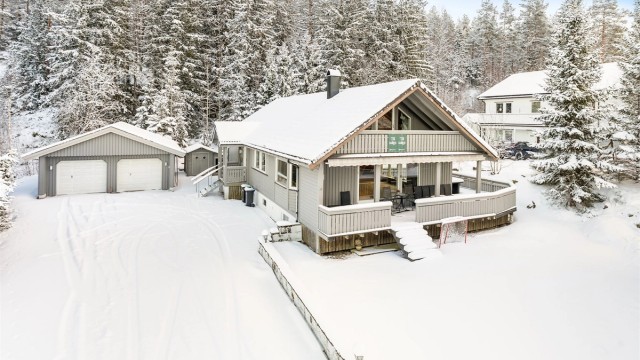 Stor flott bolig med gode solforhold