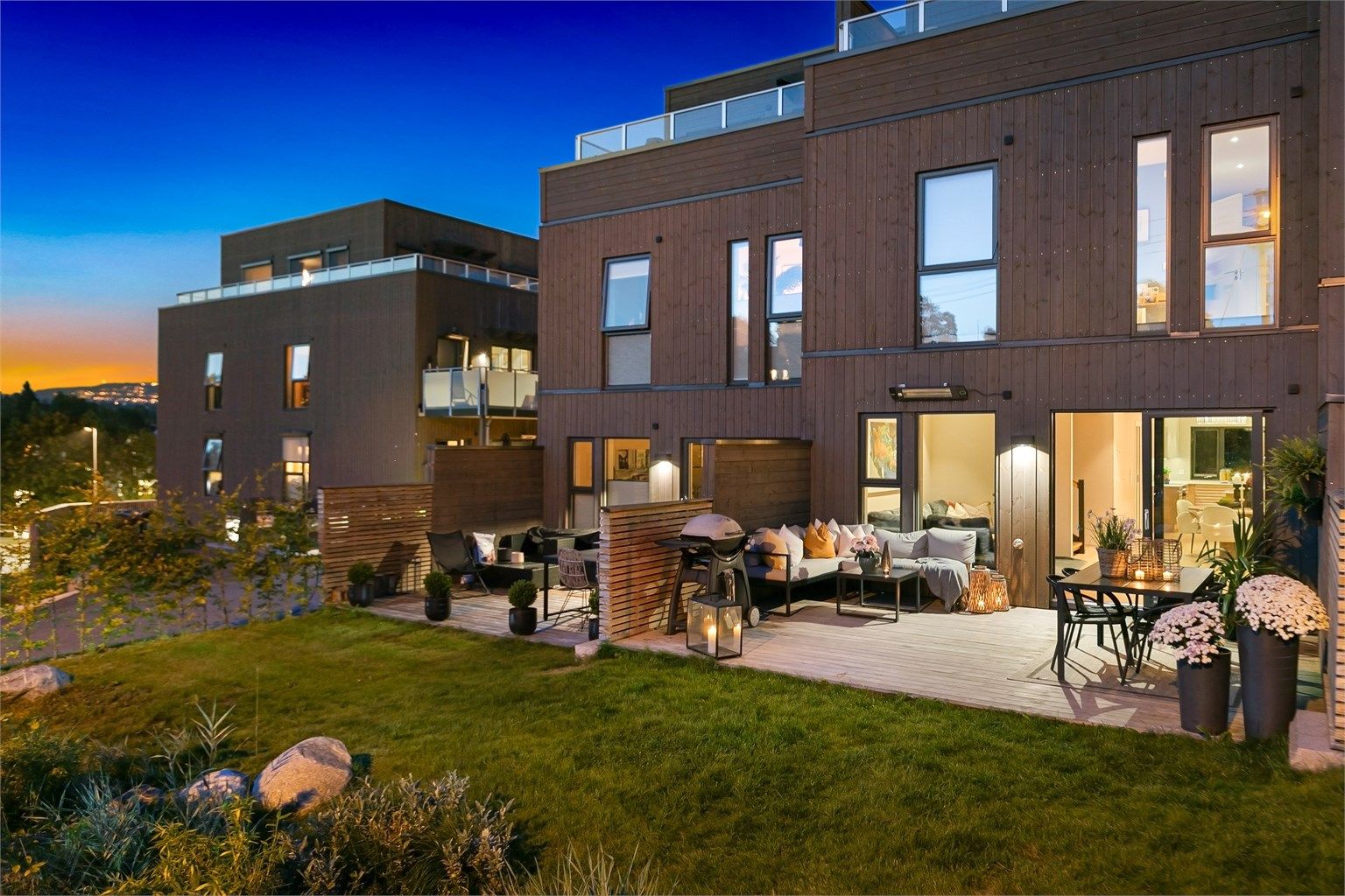 Velkommen til dette påkostede rekkehuset i Hans Haslums vei 8G! Foto: Zovenfra AS