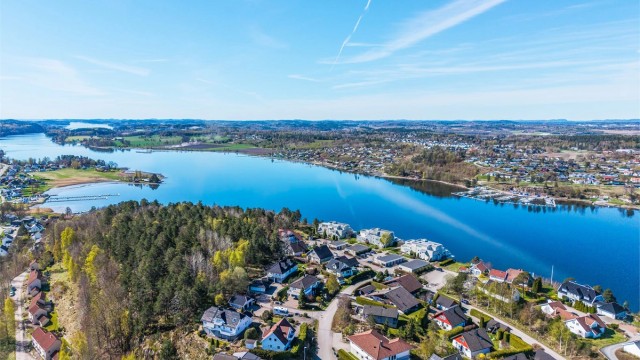 Nyt den flotte utsikten over nærområdet og skjærgården.
