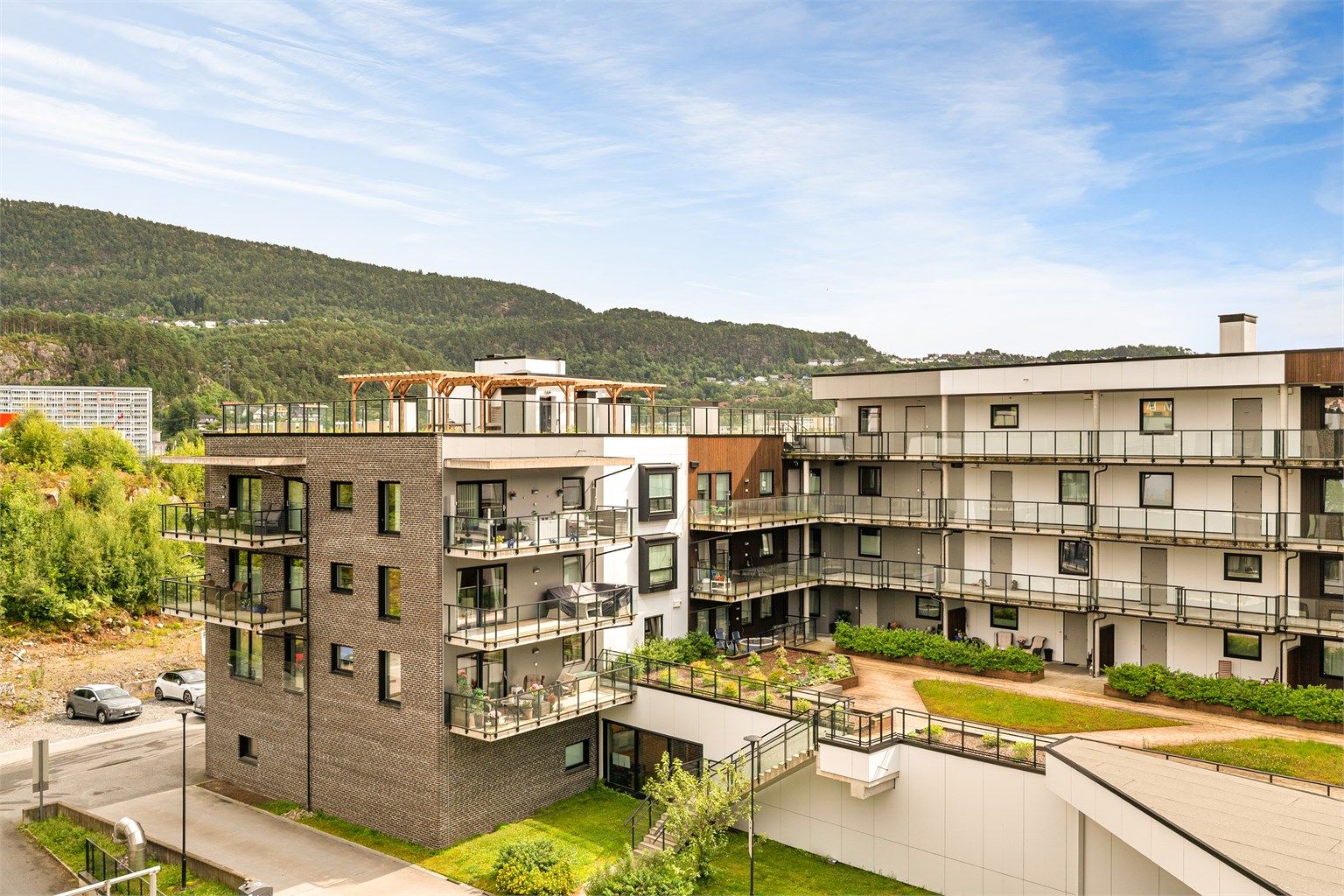 - Utsikt fra egen balkong -