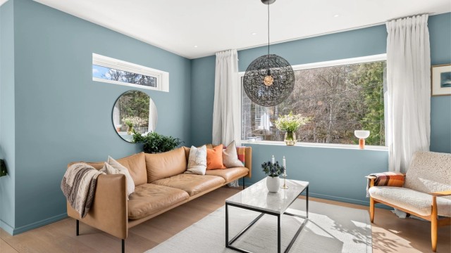 Stuen har utsyn til friområde