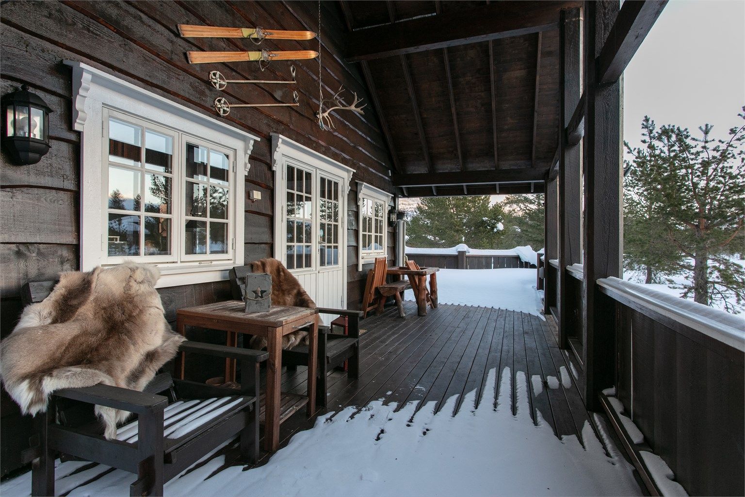 Overbygd del av terrassen (ca. 25 kvm)