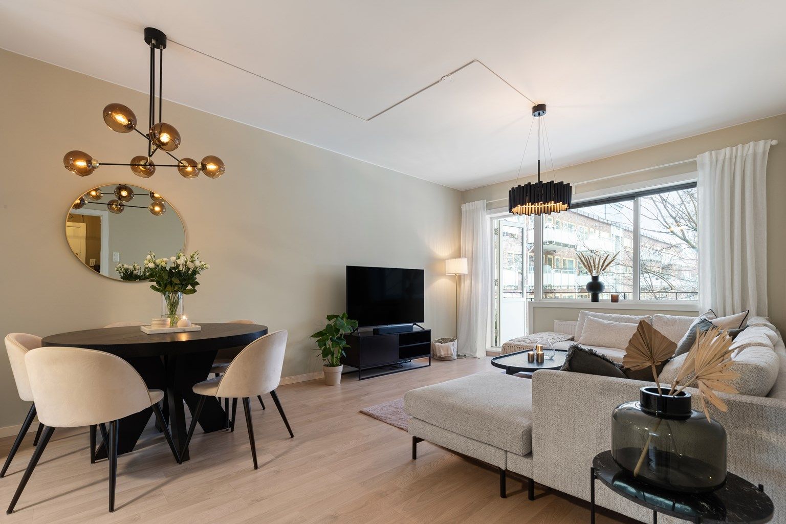 Eiendomsmegler Krogsveen v/Simen Istre Grevskott har gleden av å presentere Bjerregaards gate 37B