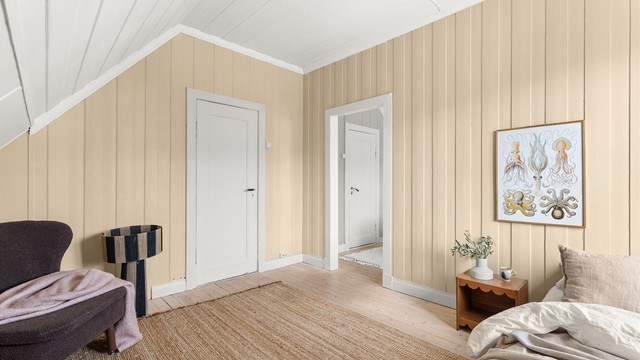 Soverom 2 i 2. etasje. Det er trolig mulig å lage dør fra tv-stuen for separat inngang til rommet