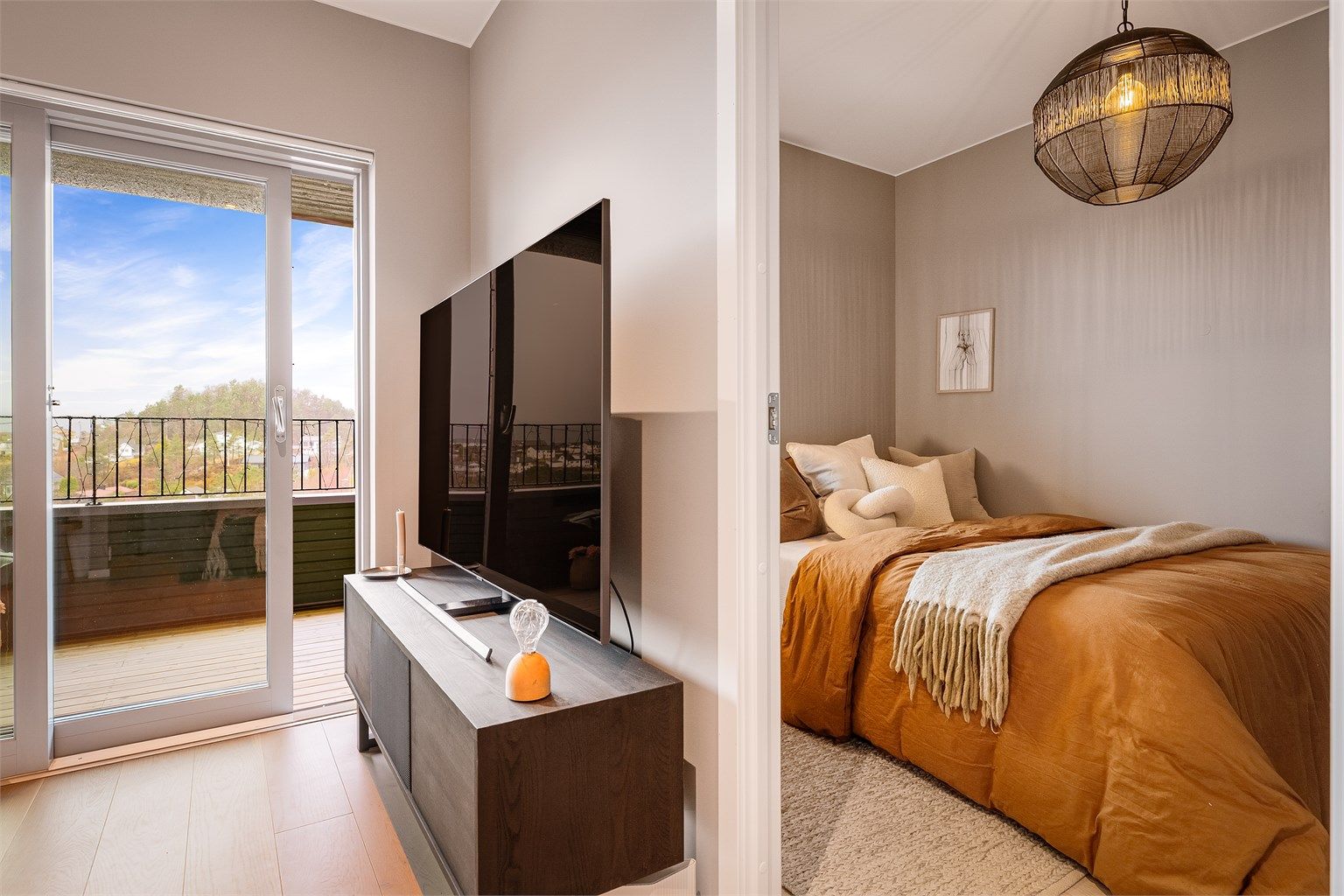 - Gjesterom/barnerom fra stue -