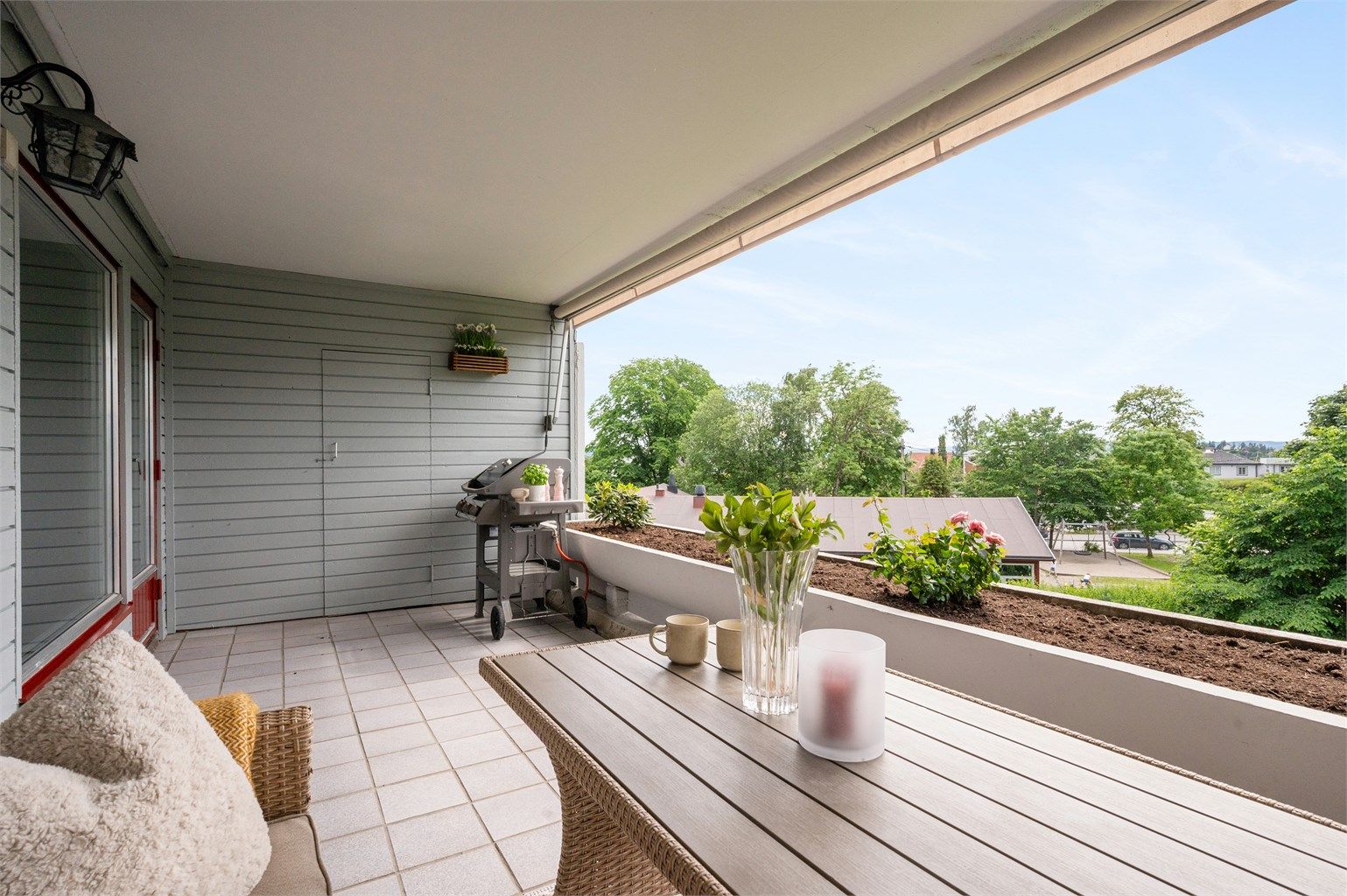 Her er det plass til sittegrupper og beplantning etter ønske. 