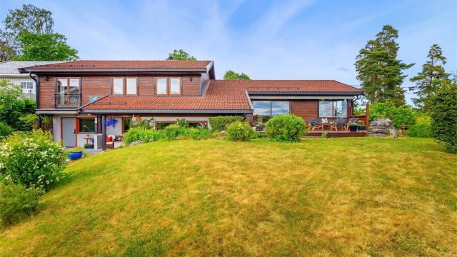 Velkommen til Løkeberg Gårdsvei 6!