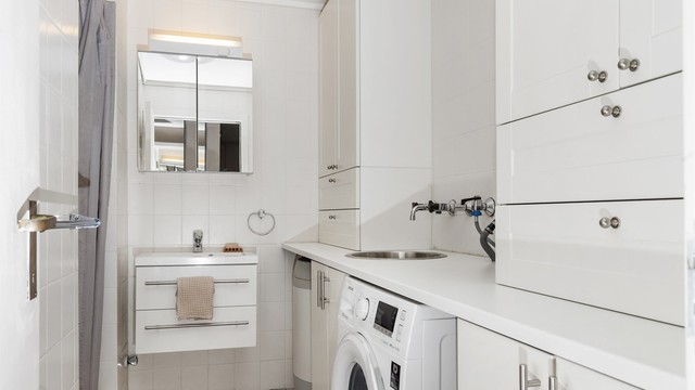 Flislagt bad med varme i gulv