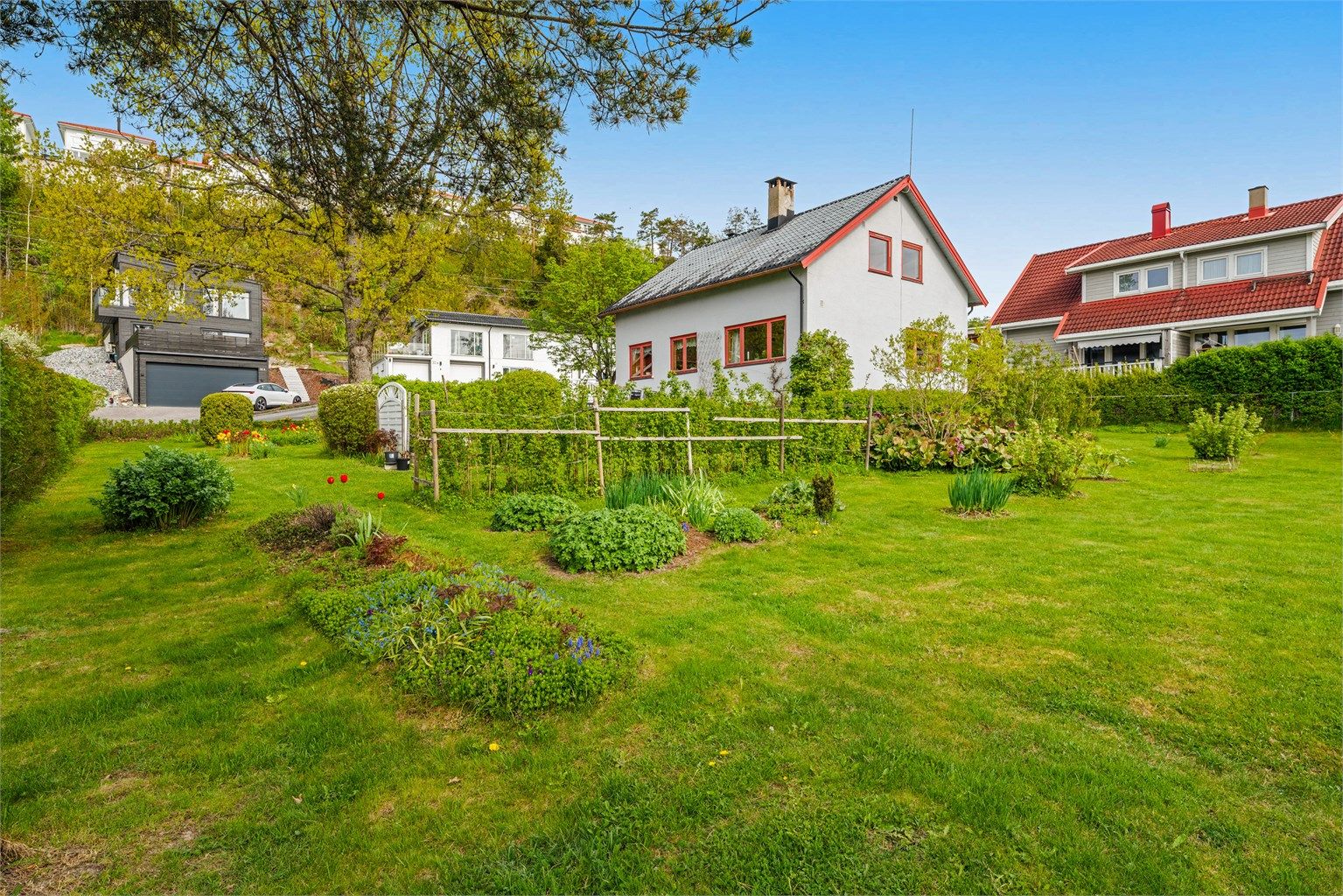 Hagen gir gode muligheter for lek, dyrking og rekreasjon.