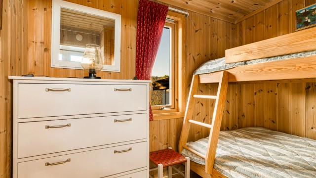 Det tredje soverommet har familiekøye.