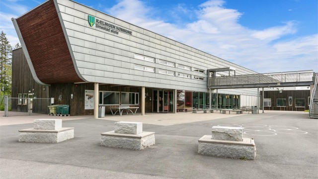 Smestad skole.