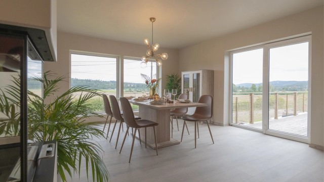 Eiendomsmegler Krogsveen v. Marcus Grundy har gleden av å ønske velkommen til Tunvegen 18!