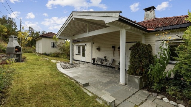 Velkommen til Sparbekkveien 1. Presentert av Eirik Lundbekk ved Eiendomsmegler Krogsveen Foto: Jørn Beheim