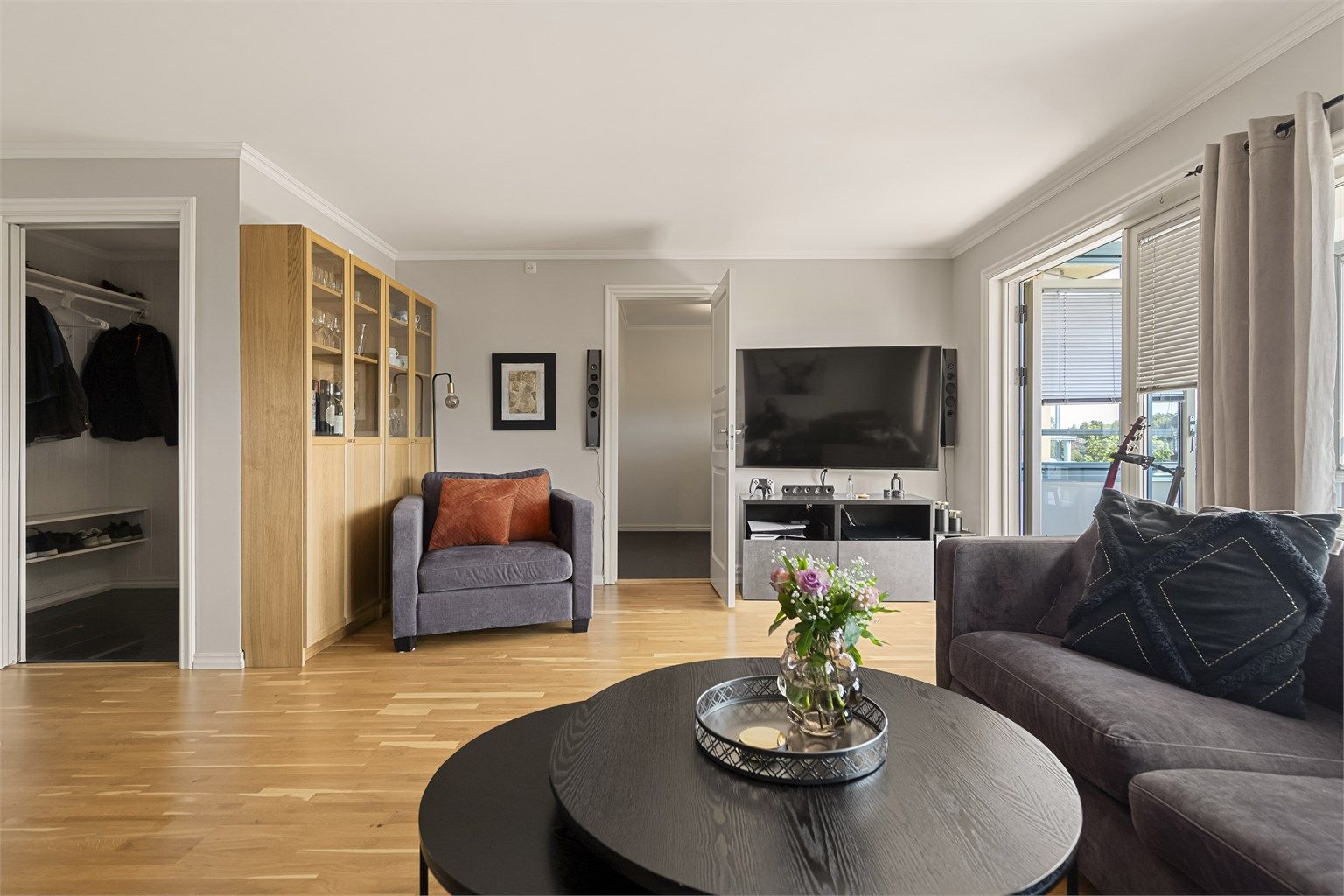 Tilgang til ett av fire soverom i stuen