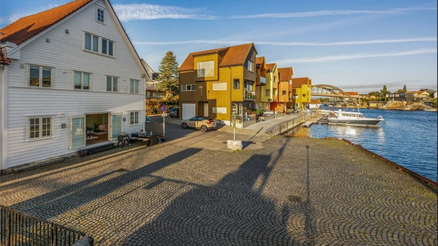 Velkommen til Skipsbyggergata 2A presentert av Eiendomsmegler Krogsveen v/ Agnethe Goa & Jakob Osaland!
Foto: Blinkskudd AS