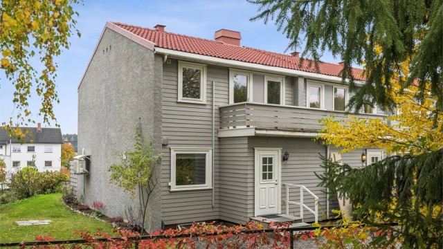 Velkommen til Erik Werenskiolds veg 13 - Rekkehus beliggende i et rolig, etablert og barnevennlig boligområde på Børstad.