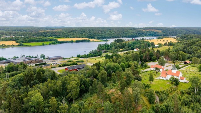 Ytre Enebakk byr på et landlig og naturskjønt landskap.