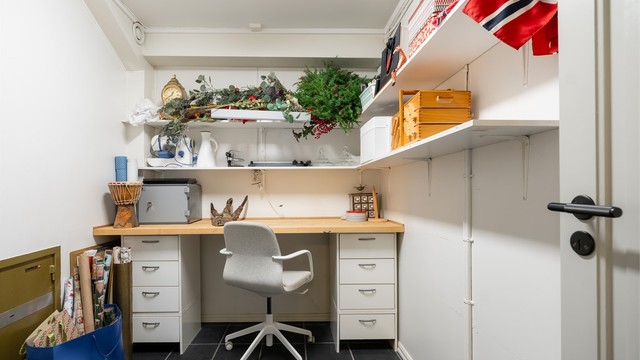 Ekstra hobbyrom/bod med arbeidsbenk.