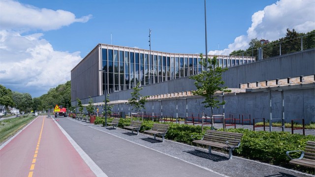 Nybygde Tøyenbadet ligger noen minutter unna leiligheten.