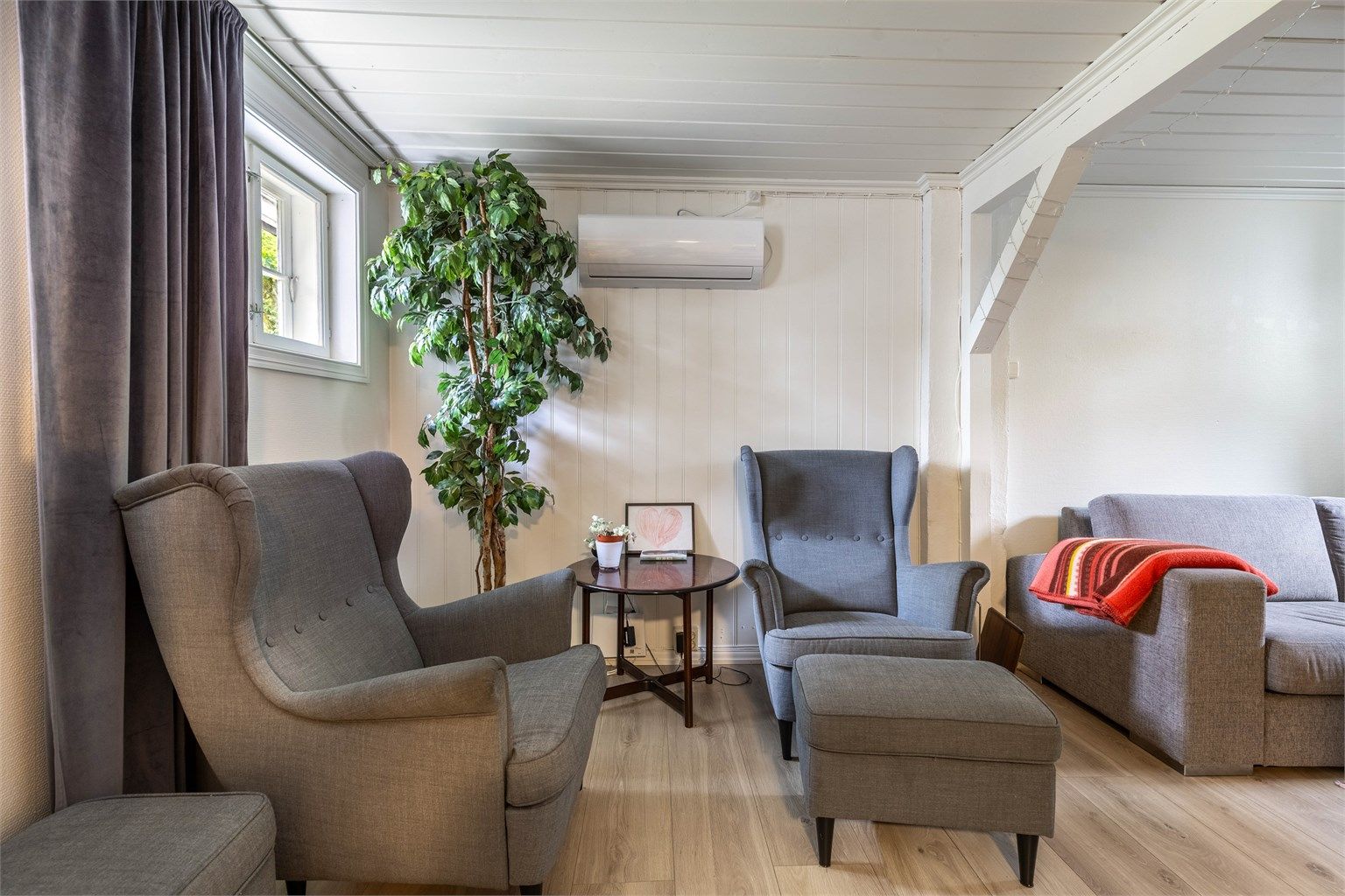 Sjarmerende sentrumsleilighet- gangavstand til alt av fasiliteter i sentrum!