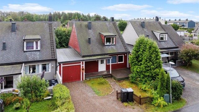 Velkommen til Furuholtet 32! -Presentert av Elisiff Wennersgaard v/Krogsveen Nesodden