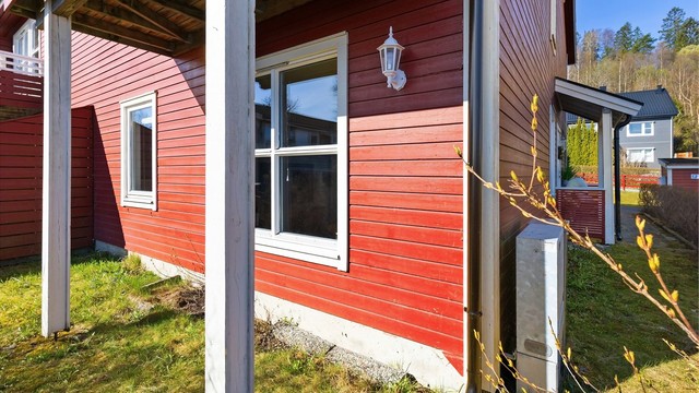 Lys, innbydende 3-roms endeleilighet i rolige omgivelser ved Kirkerud