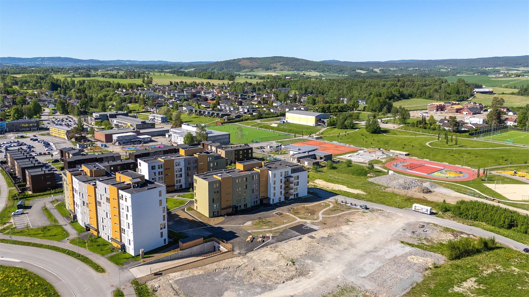 Kløfta kan tilby et aktivt idrettsmiljø og gode oppvekstsvilkår.