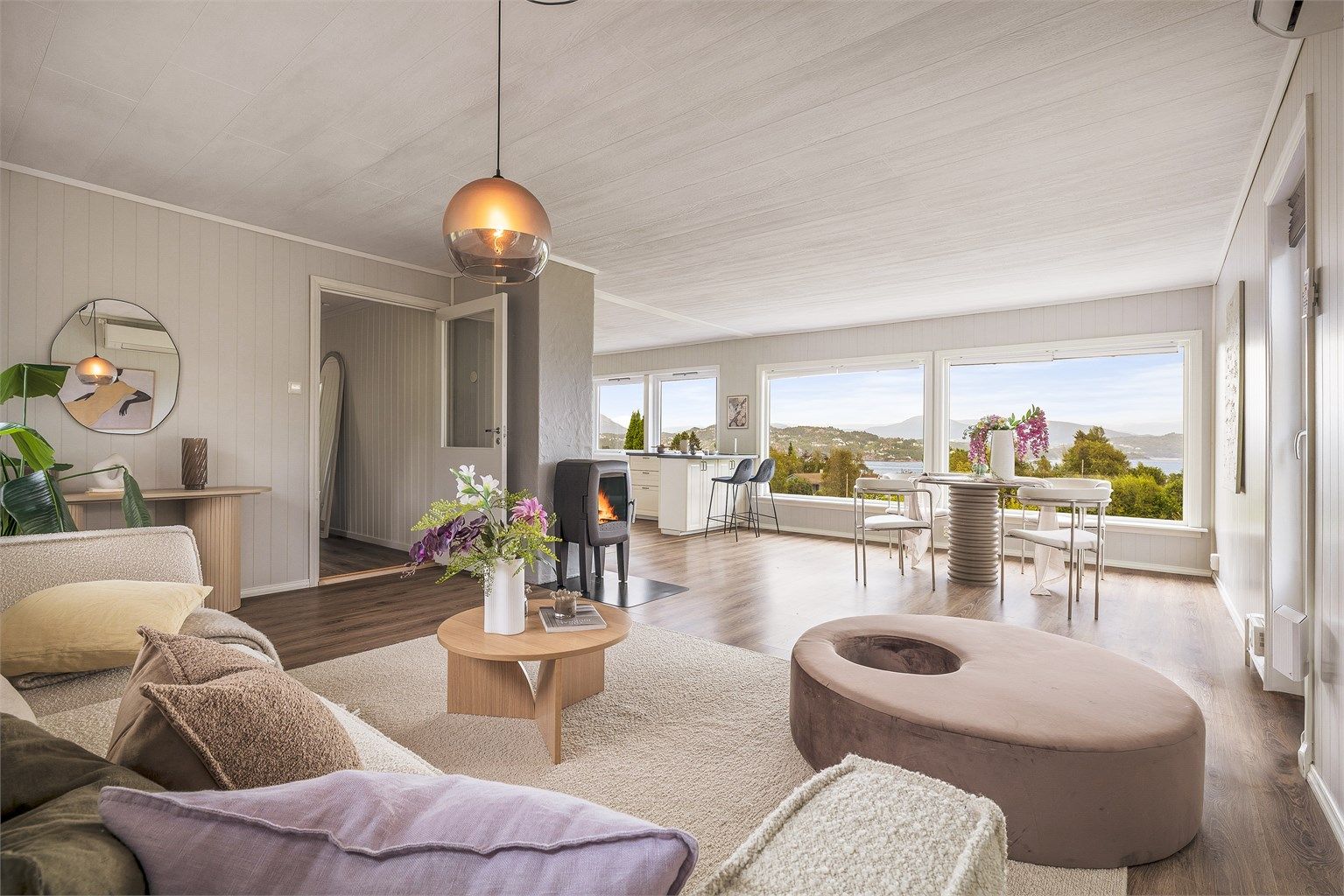 Velkommen til Bjorøyvegen 130! Flott familiebolig i nydelige omgivelser.