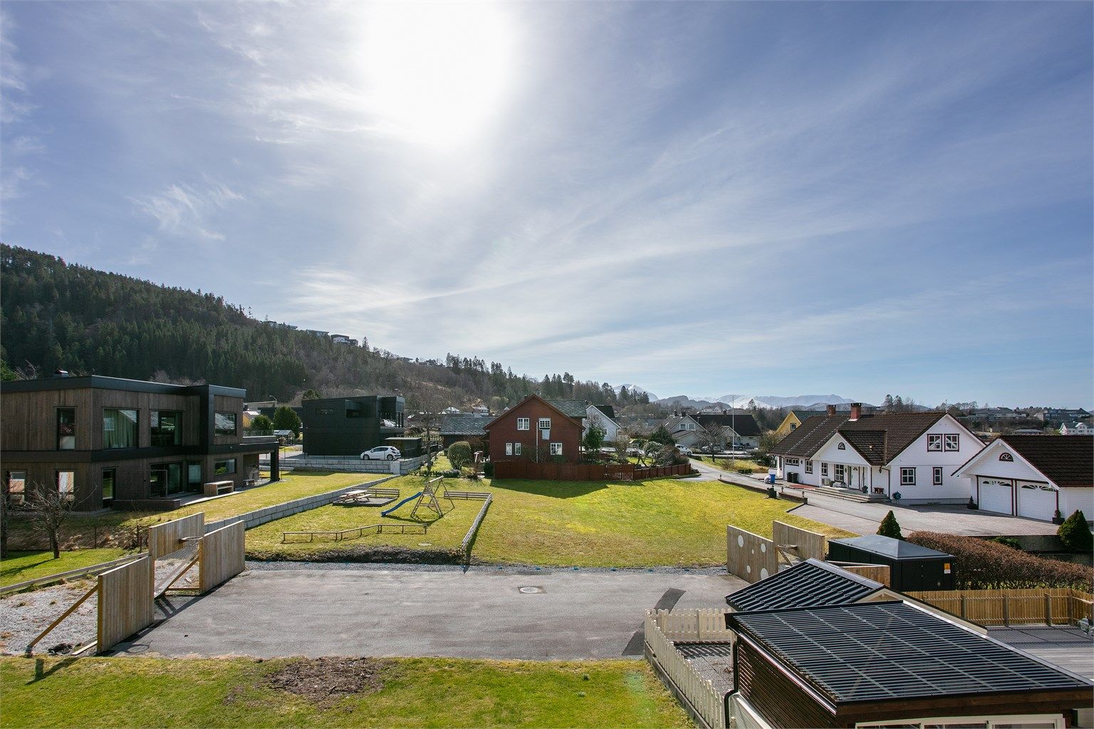 Flott utsikt mot sydvest med gode solforhold