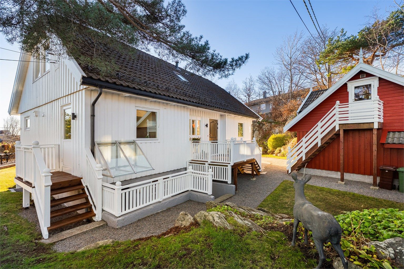 Krogsveen v/Azra Hadzic har gleden av å presentere Bordalssløyfen 15 - en sjarmerende og velholdt enebolig med flott uteareal. Foto: Hans Nøstdahl.