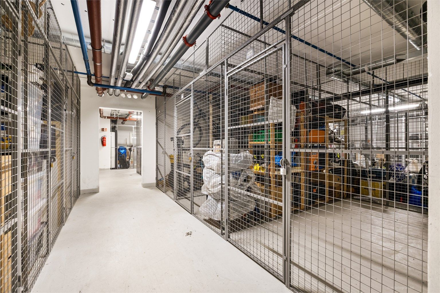 Tilgang til egen bod på ca. 6 kvm (gulvareal) i felles garasjeanlegg