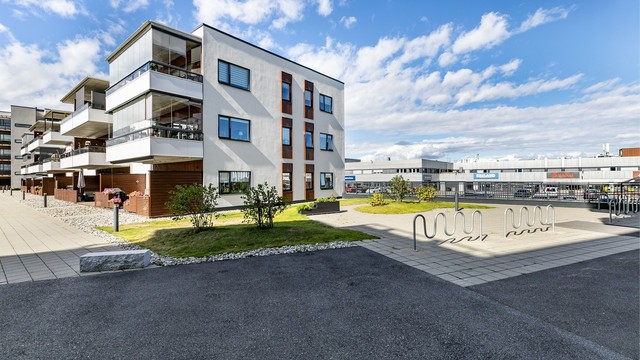 Sykkelparkering finnes rett utenfor.