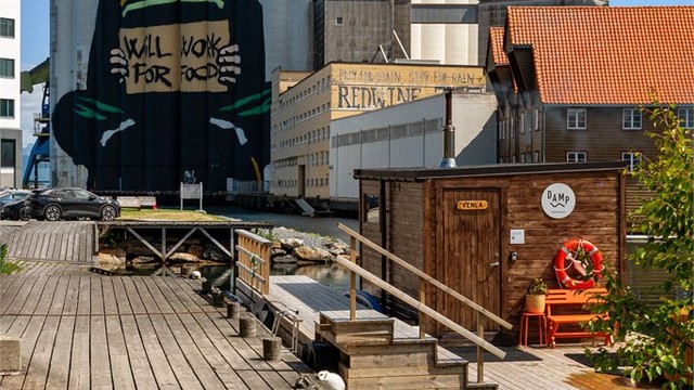 Badedammen og Svankevika, er rett i nabolaget.