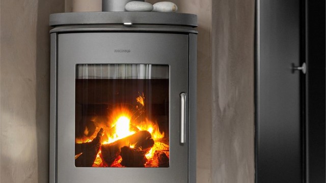 Morsø vedovn på kjøkkenet gir lun varme og ekstra hygge.